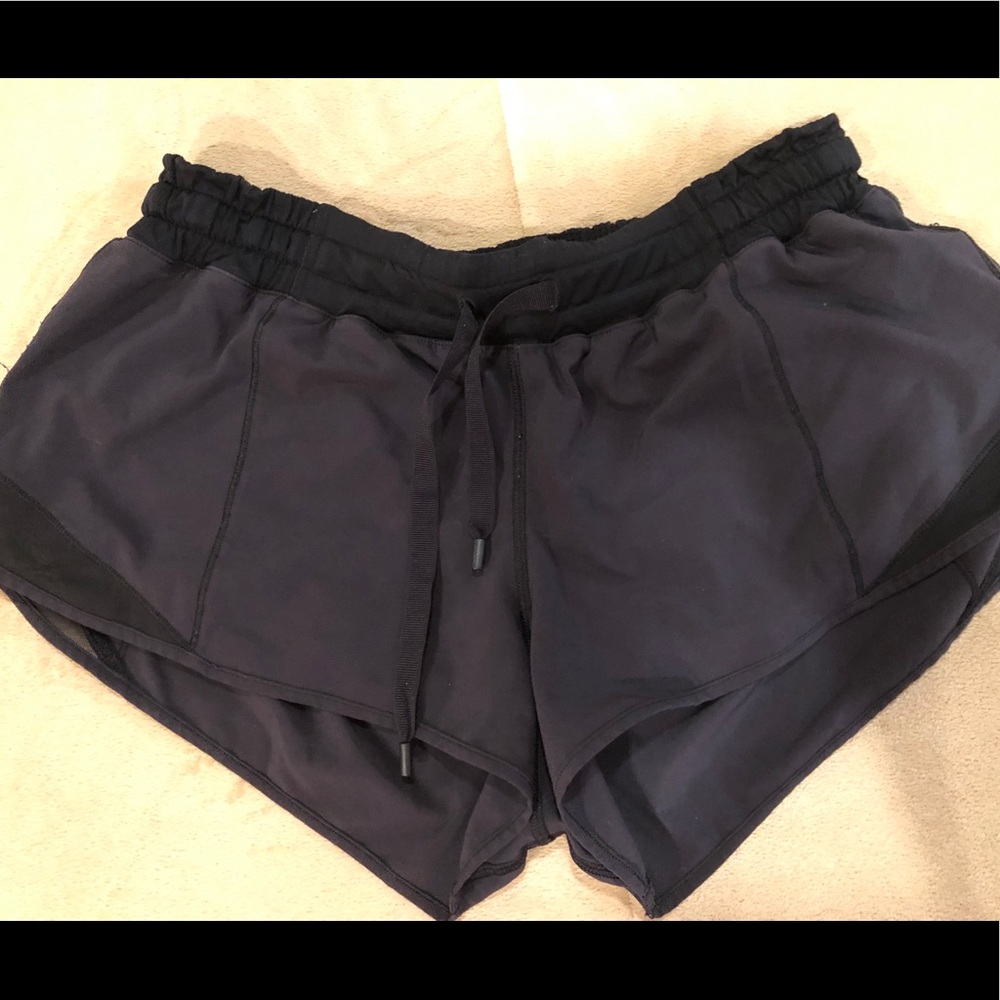 Black Lululemon shorts size 8!!